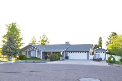 DSC_0038 house