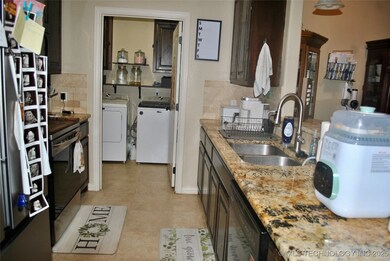 96 Dawson Dr, Calera, OK 74730 - photo 6