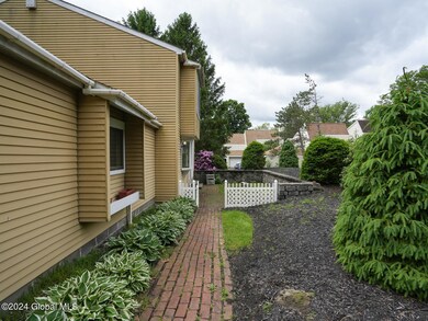 10 Loudonwood E, Albany, NY 12211 - photo 5