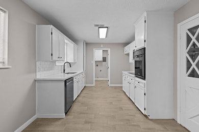 560 Munsterman Place, Beaumont, TX 77707 - photo 6