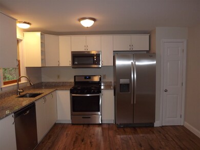 31 Birchwood Dr, Milford, NH 03055 - photo 5