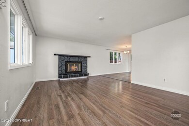 10-web-or-mls-16046 Mammoth Cir Exports-