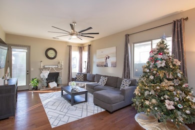 4647 Falcon Crest Way, Turlock, CA 95382 - photo 3