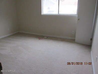 633 Myrtlewood Cir, Jacksonville, NC 28546 - photo 5