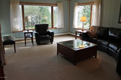 2b Living Room
