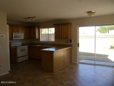 kitchen breakfast area
