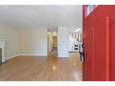 7011 N Oswego Ave, Portland, OR 97203 - photo 6