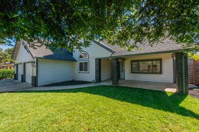 3475 Oak Haven Ct, Redding, CA 96002 - photo 4