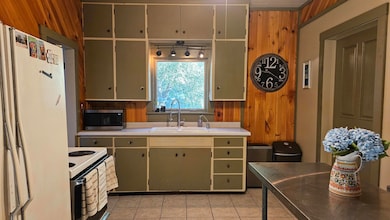 Maple Kitchen