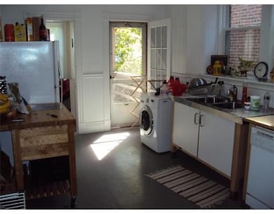 31 Stearns Rd unit 3, Brookline, MA 02446 - photo 4