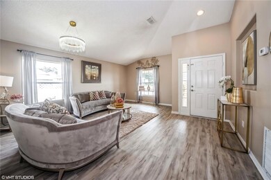 103 Dalton Ct, Davenport, FL 33897 - photo 3