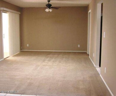 LARGE FAMILY ROOM / DINING AREA