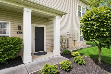 9162 Scenic View Cir unit 9162, Columbus, OH 43240 - photo 2