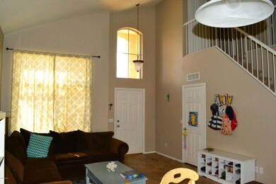 Entry/Living Room