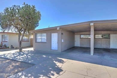 3813 W Dunlap Ave unit A, Phoenix, AZ 85051 - photo 2