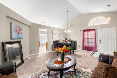 LIVING/DINING ROOM