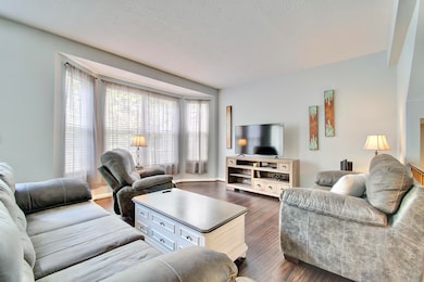 368 Shadow Ridge Dr unit 24B, Highland Heights, KY 41076 - photo 3