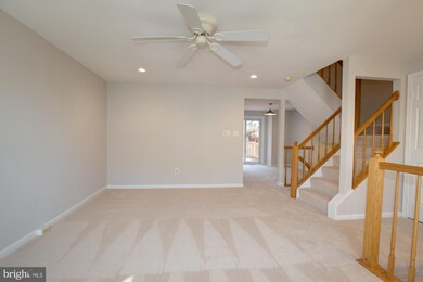 13860 Laura Ratcliff Ct, Centreville, VA 20121 - photo 6