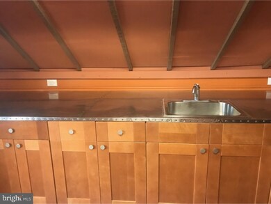 411 Grosstown Rd unit A, Stowe, PA 19464 - photo 4