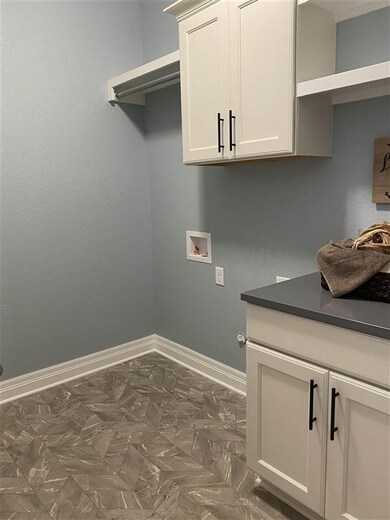 714 N Thornton St unit The Rhyan, Wichita, KS 67235 - photo 3