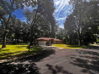 2837 Mandeville Ln, Pensacola, FL 32526 - photo 3