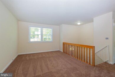 1402 Rogers Ln, Severn, MD 21144 - photo 4