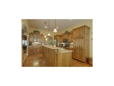 120 S Westglen Dr, Raymore, MO 64083 - photo 6