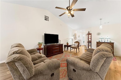 189 Legacy Dr, Demorest, GA 30535 - photo 2