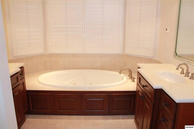 1123 Savannah Ln, Sevierville, TN 37862 - photo 6