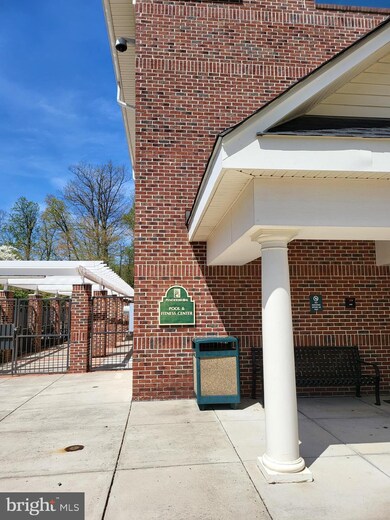 12103 Greenway Ct unit 216, Fairfax, VA 22033 - photo 4