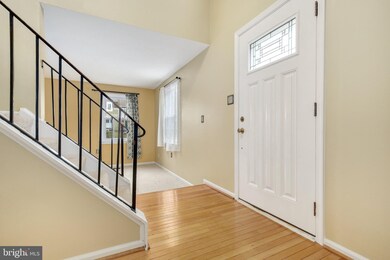 17830 Lochness Cir, Olney, MD 20832 - photo 2