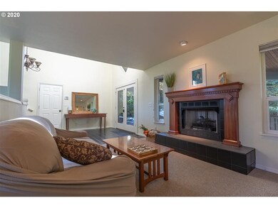 2639 Gloria Dr, West Linn, OR 97068 - photo 7