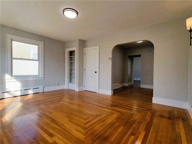 28 Friendship St unit 2, Newport, RI 02840 - photo 2