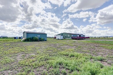 25755 N Trinity Ranch Rd, Paulden, AZ 86334 - photo 3