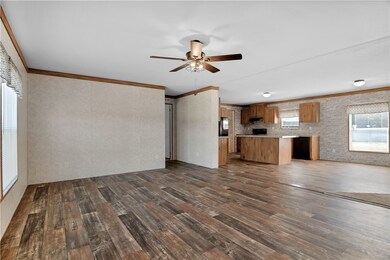Spacious living room