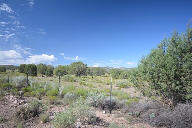 21525 N Ridge View Rd, Paulden, AZ 86334 - photo 2