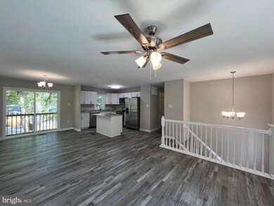 705 Sherwood Ln, Fredericksburg, VA 22407 - photo 5