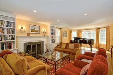 63 Wake Robin Rd, Sudbury, MA 01776 - photo 3