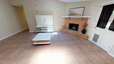 8030 Hilsdale Rd, Jacksonville, FL 32216 - photo 5