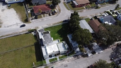 7802 NW 8th Ave unit 2, Miami, FL 33150 - photo 4