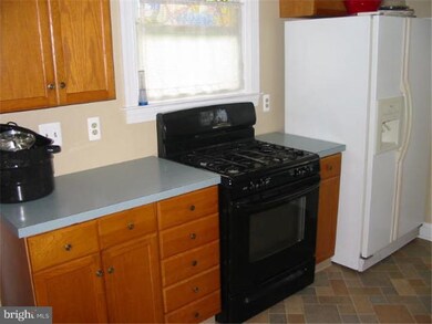 4202 Taylor Ave, Drexel Hill, PA 19026 - photo 4