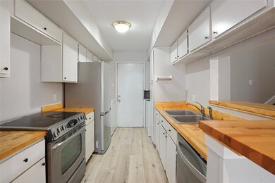 6633 W Airport Blvd unit 1208, Houston, TX 77035 - photo 2