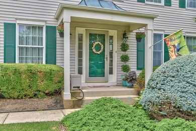 5 Ginnie Ln West Windsor-print-007-Front