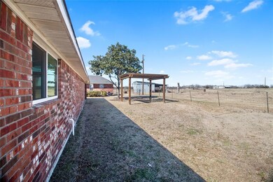 207 Skrivanek Rd, Ennis, TX 75119 - photo 7