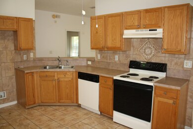 10967 Sawtooth Oak Ct, Jacksonville, FL 32218 - photo 5