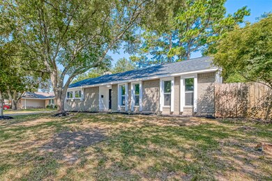 4327 Peridot Ln, Friendswood, TX 77546 - photo 6