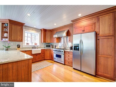 168 Sycamore Ln, Phoenixville, PA 19460 - photo 5