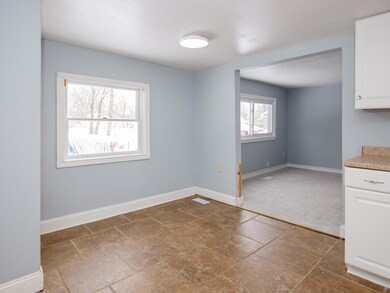 6151 Abbey-107