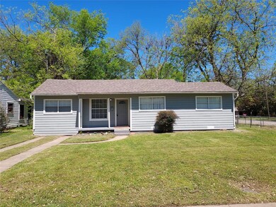 257 Graham Ave, Bonham, TX 75418 - photo 3