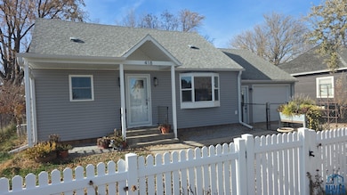 418 S Maple St, Paullina, IA 51046 - photo 2